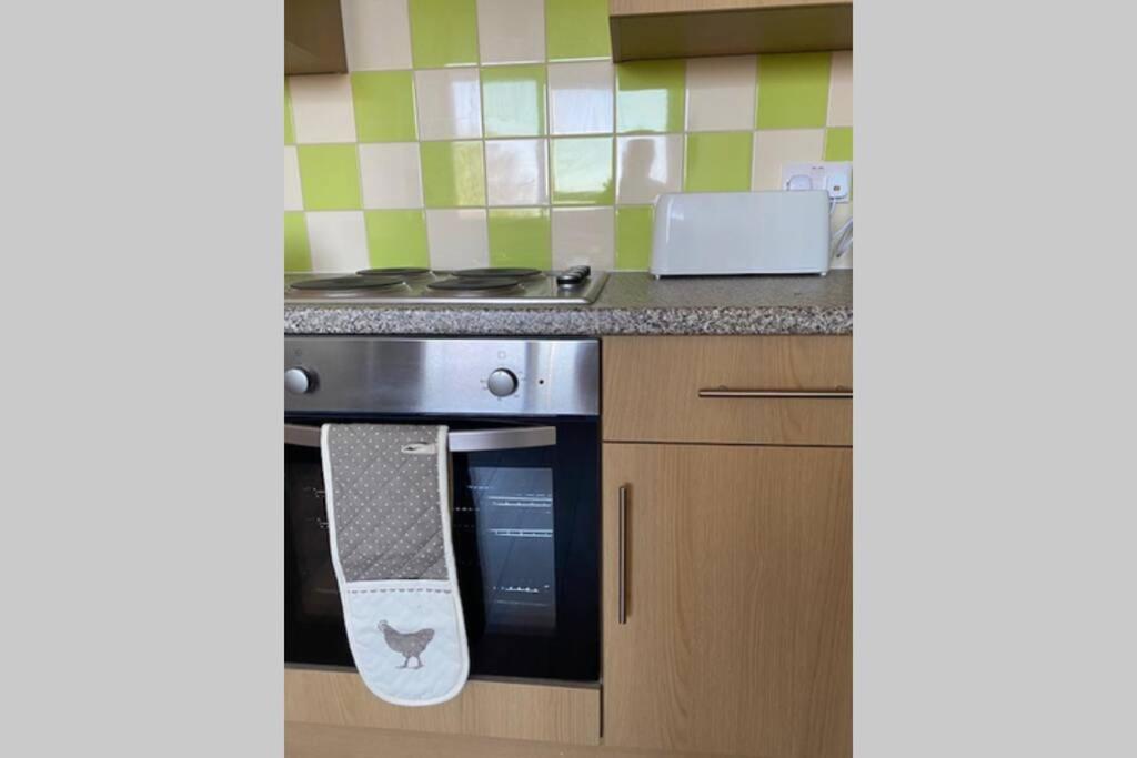 3 Bed Contemporary Crewe Apartment Zewnętrze zdjęcie